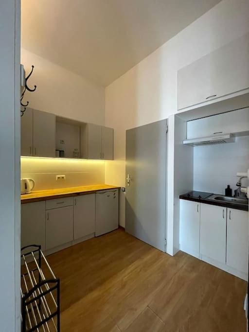 Bezagenta Centrum3 Studio Wi-Fi Great Location! Varsovie Extérieur photo
